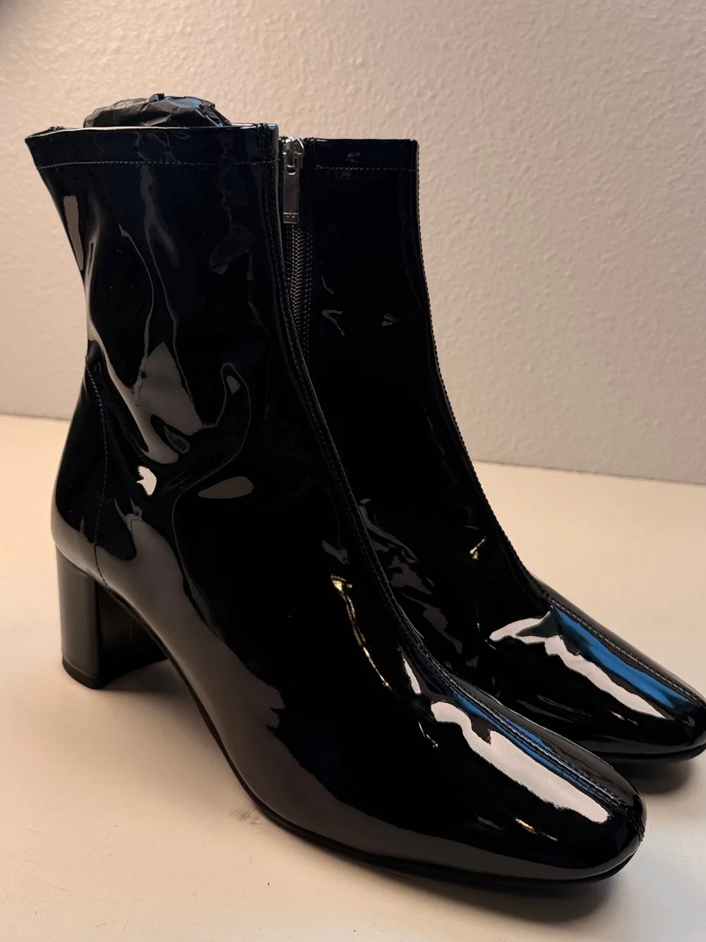 Aquatalia Ulyssa Black Patent Leather Ankle Boots Size 9.5 Italy